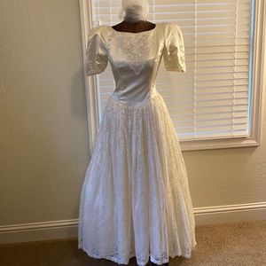Vintage 80’s Jessica McClintock bridal gown size 6